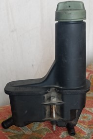 Volkswagen Golf бачок гидроусилителя